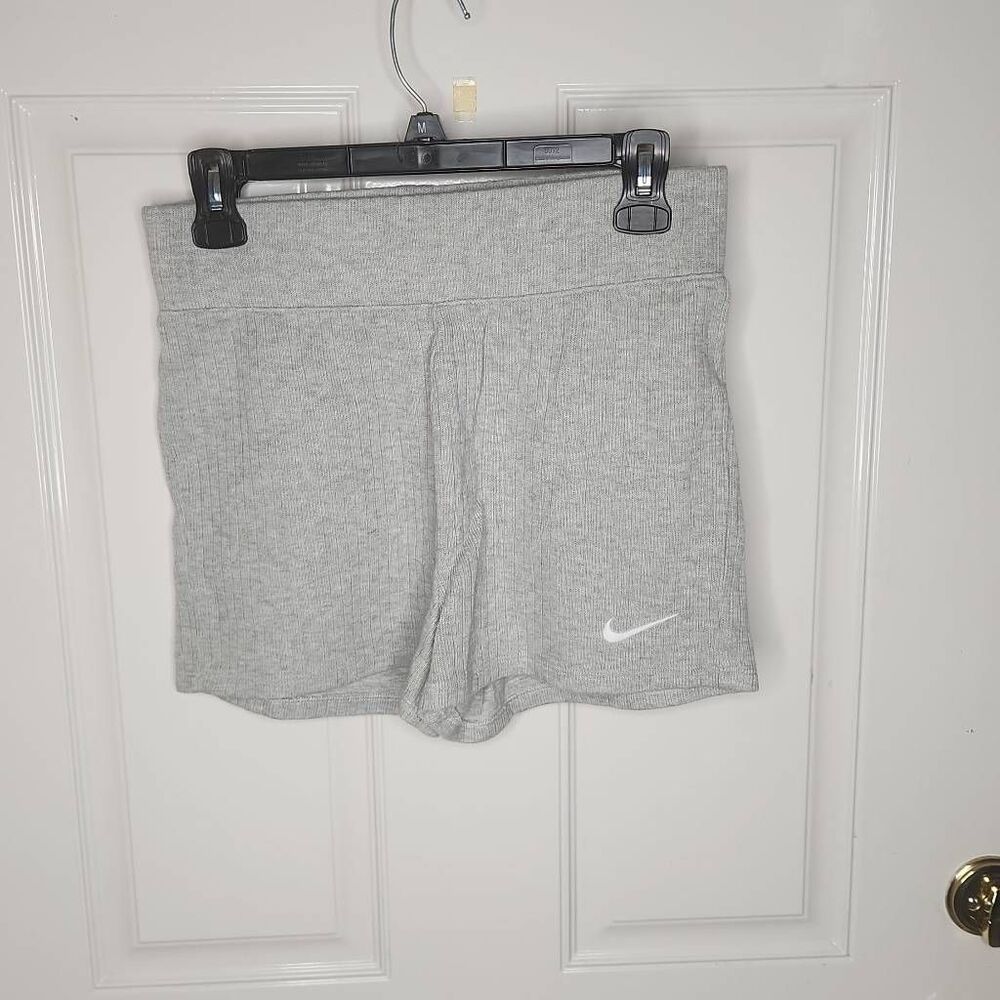 Nike ribbed gray shorts women's size M